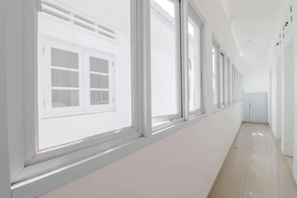 Palem Kipas Homestay Jogjakarta Buitenkant foto